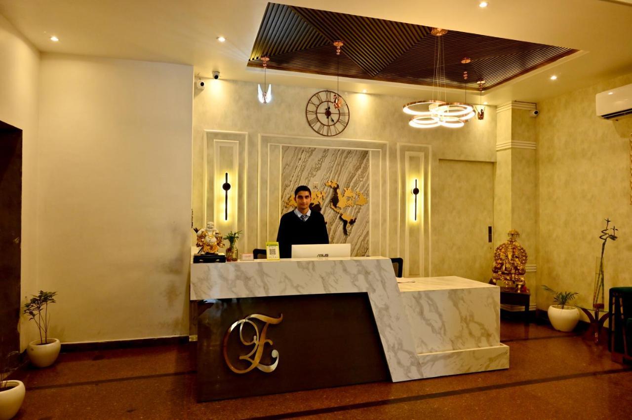 Hotel Elite - 5 Mins From Golden Temple Amritsar Esterno foto