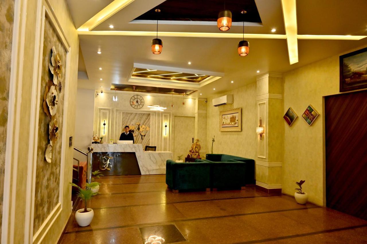 Hotel Elite - 5 Mins From Golden Temple Amritsar Esterno foto