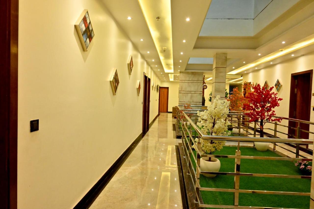 Hotel Elite - 5 Mins From Golden Temple Amritsar Esterno foto